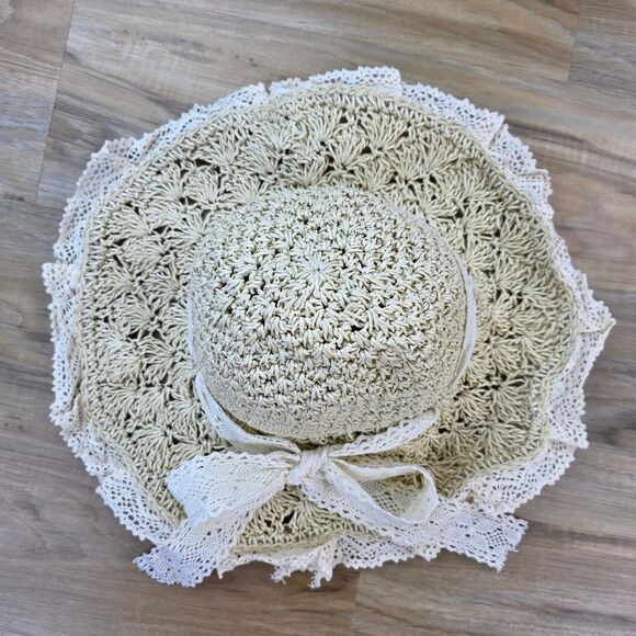 🔸️⏭️NWT Cream Wide Brim Ruffled Lace Straw Hat - Picture 9 of 13